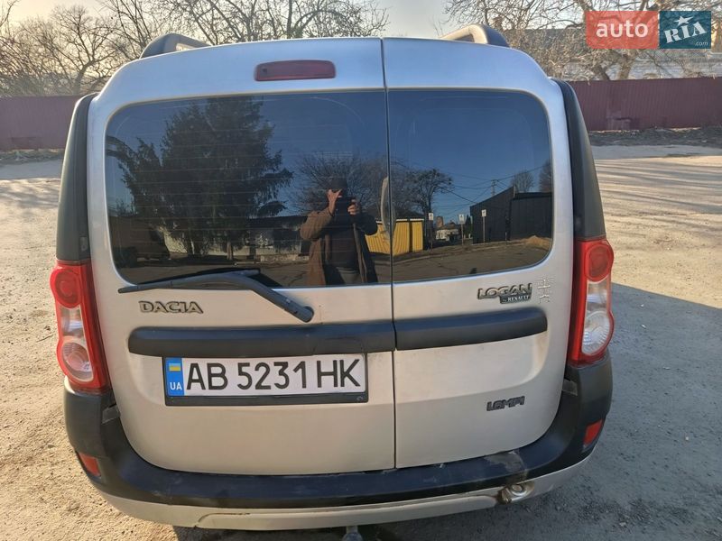 Седан Dacia Logan 2007 в Звенигородке