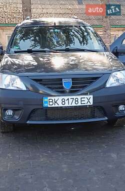 Седан Dacia Logan 2008 в Луцке