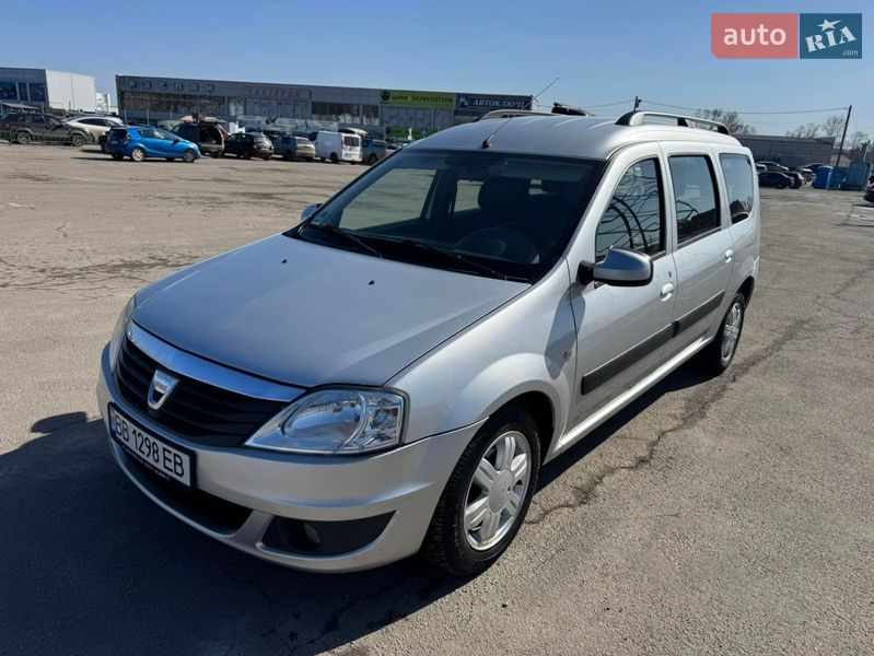 Dacia Logan 2011