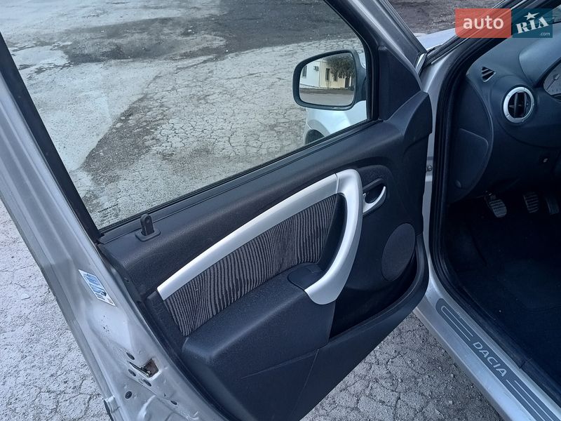 Седан Dacia Logan 2010 в Стебльові фото 4 Седан Dacia Logan 2010 в Стебльові