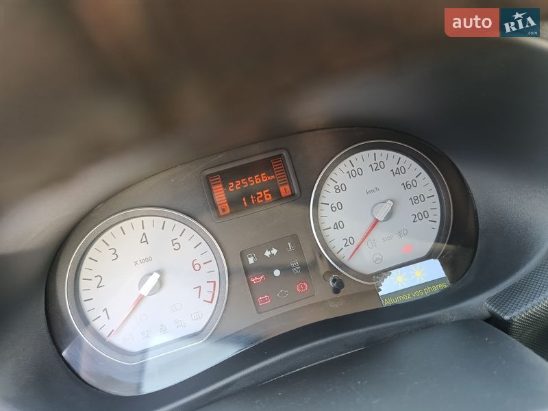 Седан Dacia Logan 2010 в Стебльові фото 21 Седан Dacia Logan 2010 в Стебльові