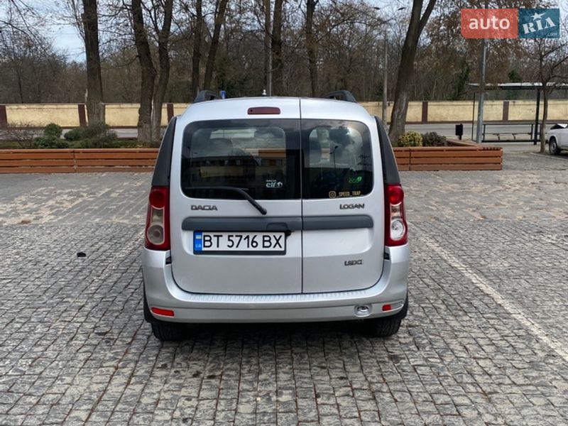 Седан Dacia Logan 2011 в Одессе