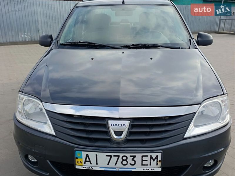 Седан Dacia Logan 2008 в Буче