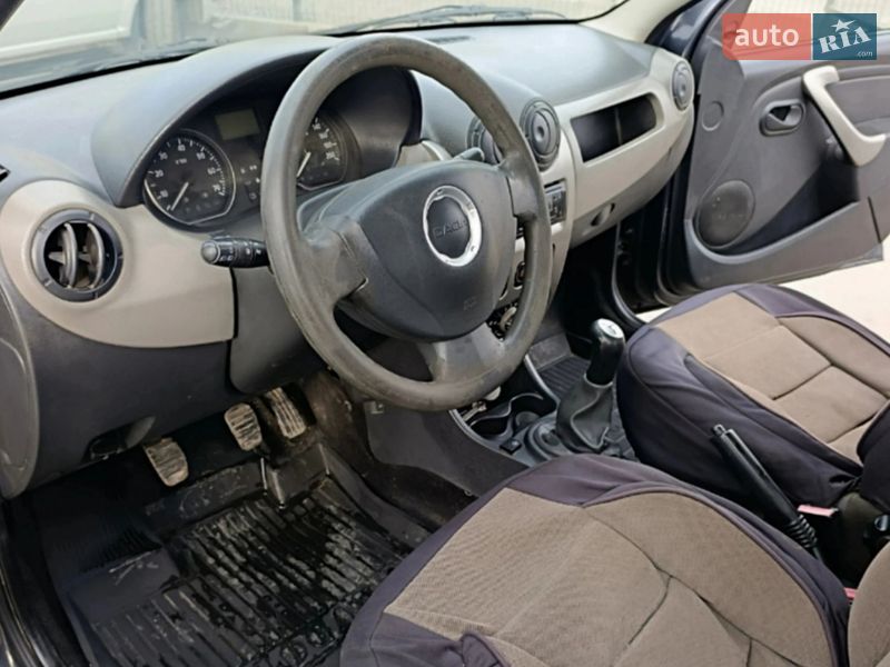 Седан Dacia Logan 2008 в Буче