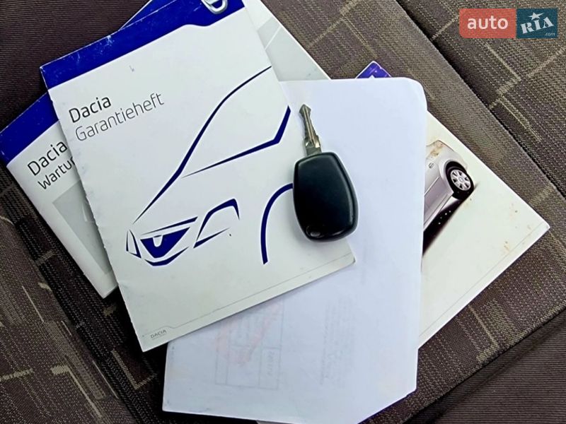 Седан Dacia Logan 2009 в Пісочині