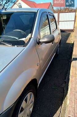 Седан Dacia Logan 2007 в Умани