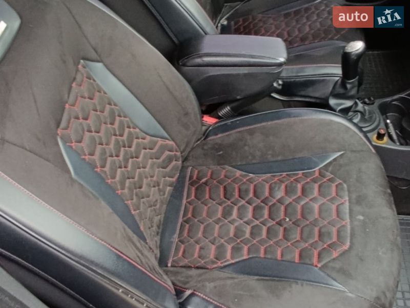 Седан Dacia Logan 2008 в Старокостянтинові