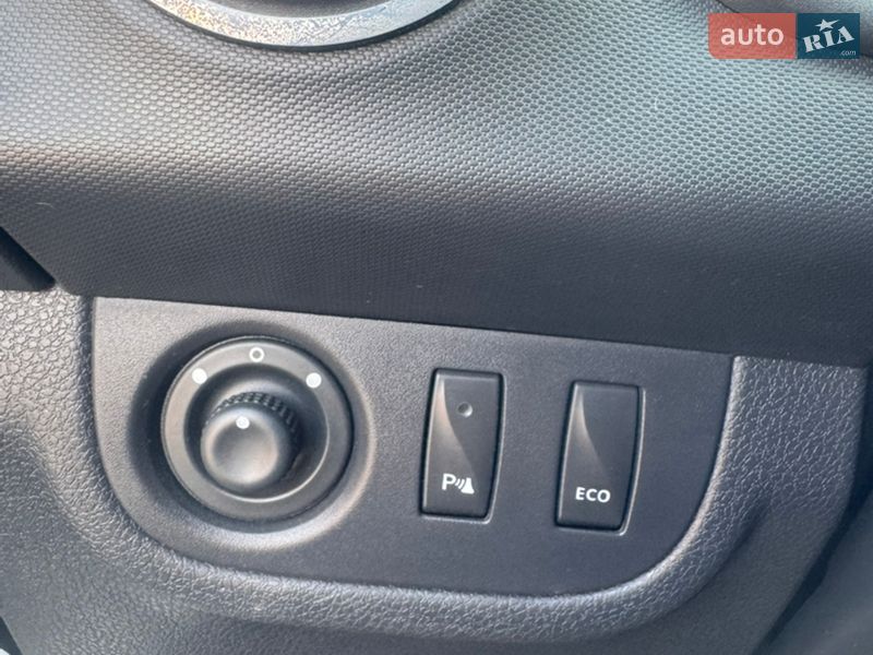 Седан Dacia Logan 2015 в Хмельницькому фото 17 Седан Dacia Logan 2015 в Хмельницькому