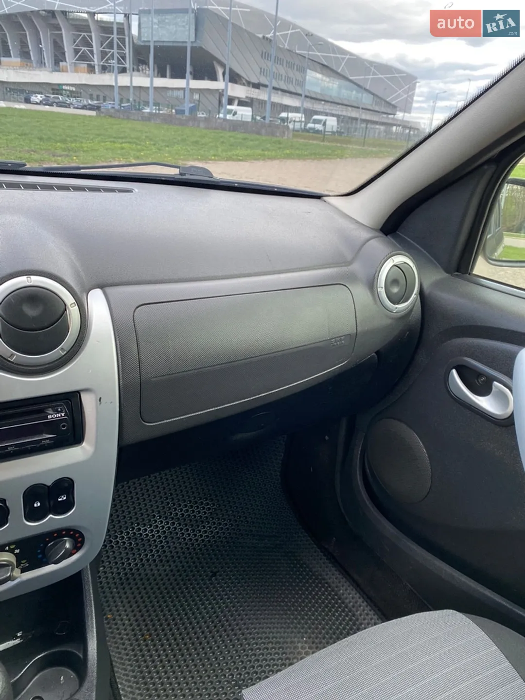 2010 Dacia Logan - мініатюра 17