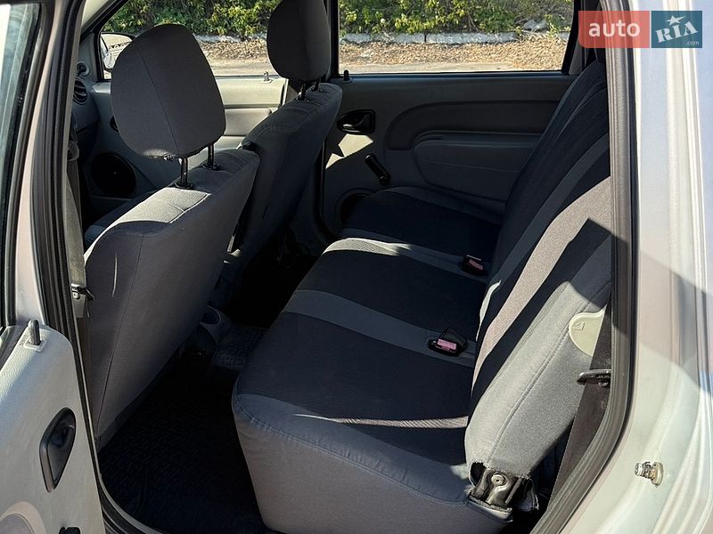 Седан Dacia Logan 2007 в Киеве