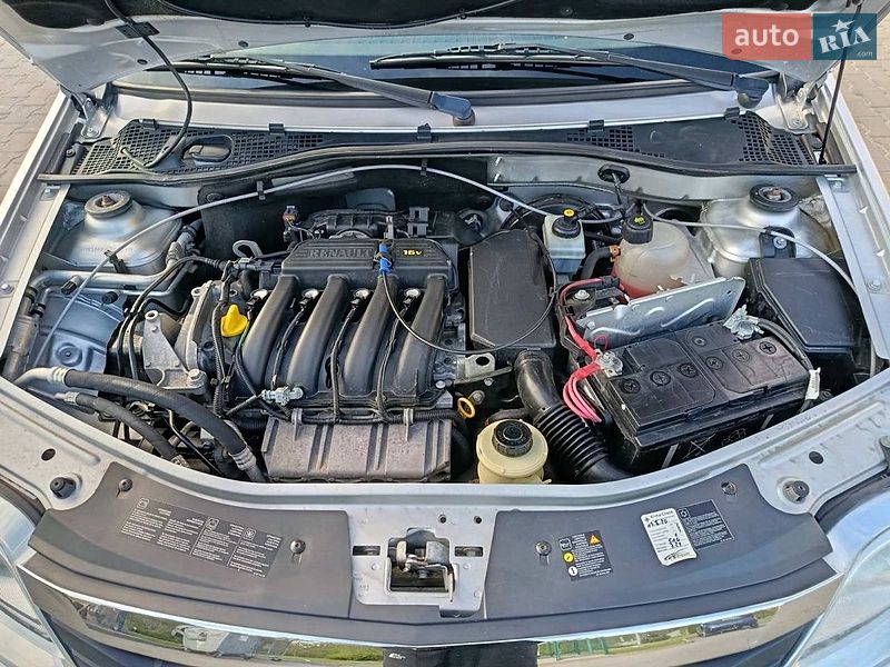 Седан Dacia Logan 2010 в Дубно