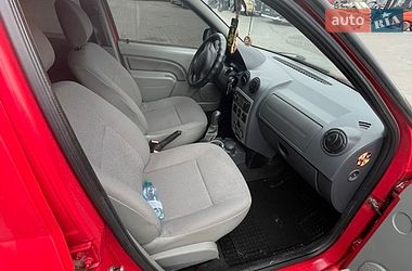 Седан Dacia Logan 2008 в Львове