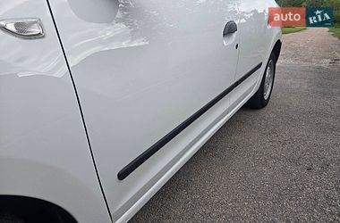 Седан Dacia Logan 2015 в Каменском