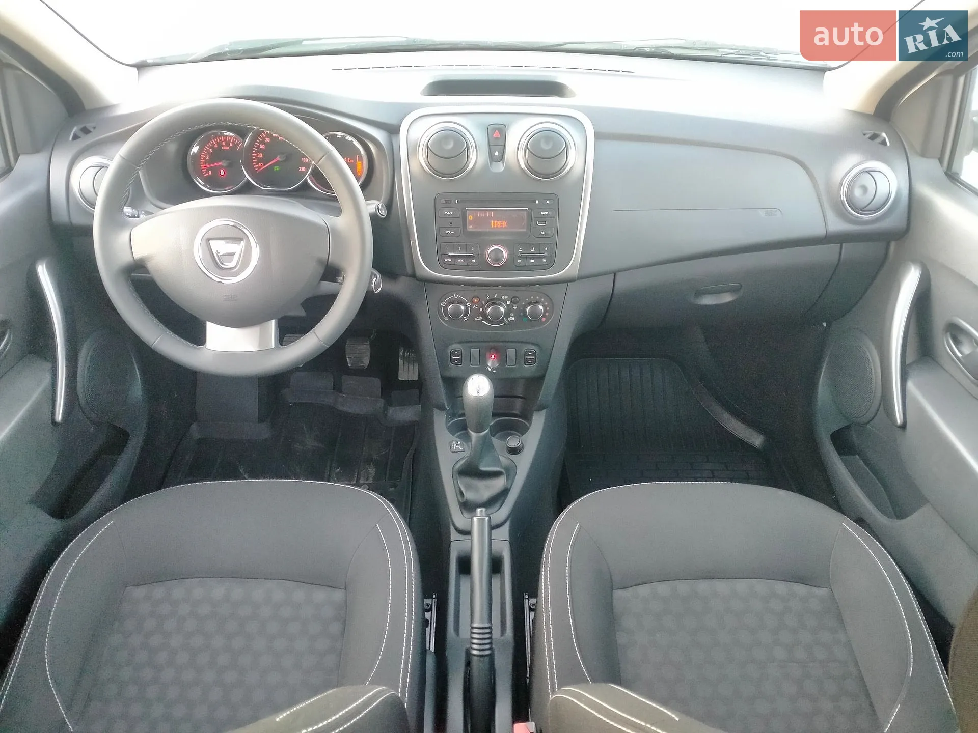 2015 Dacia Logan - мініатюра 13