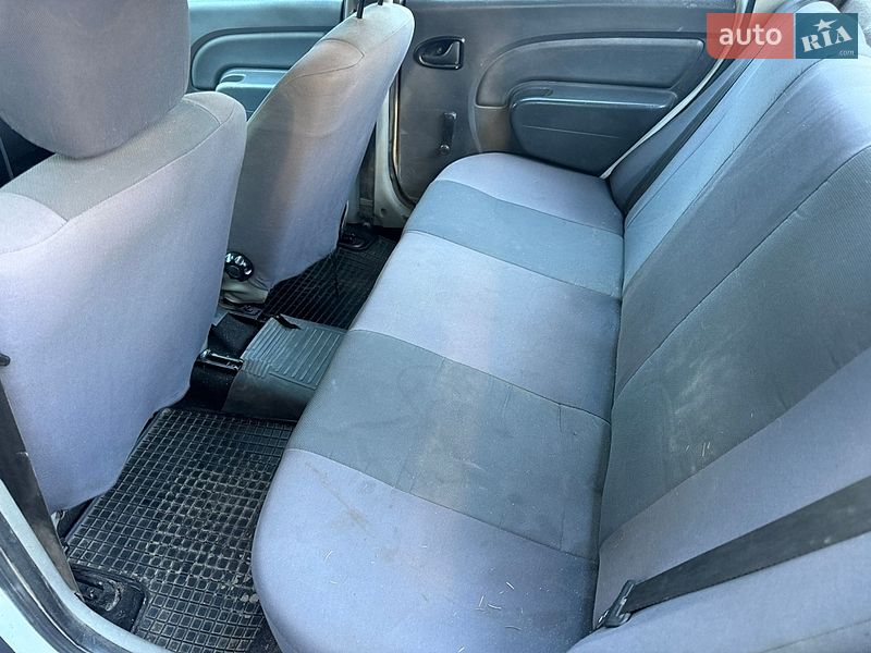 Седан Dacia Logan 2007 в Харькове фото 14 Седан Dacia Logan 2007 в Харькове