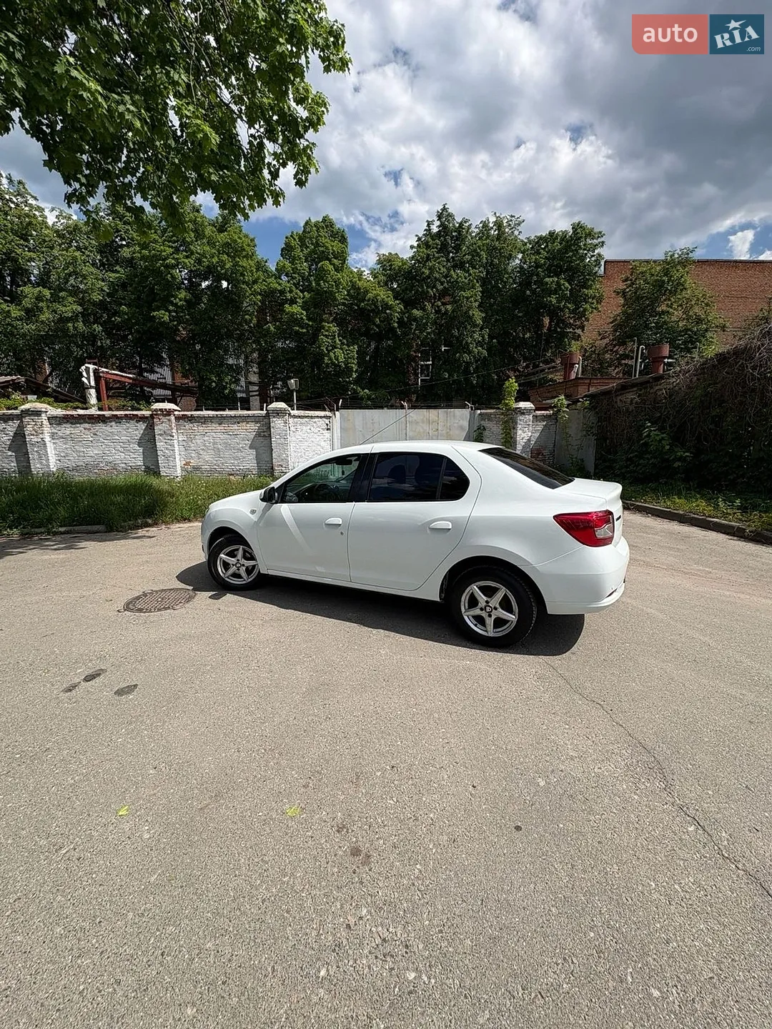 2013 Dacia Logan - мініатюра 3