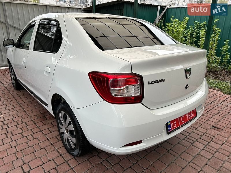 Седан Dacia Logan 2015 в Белой Церкви