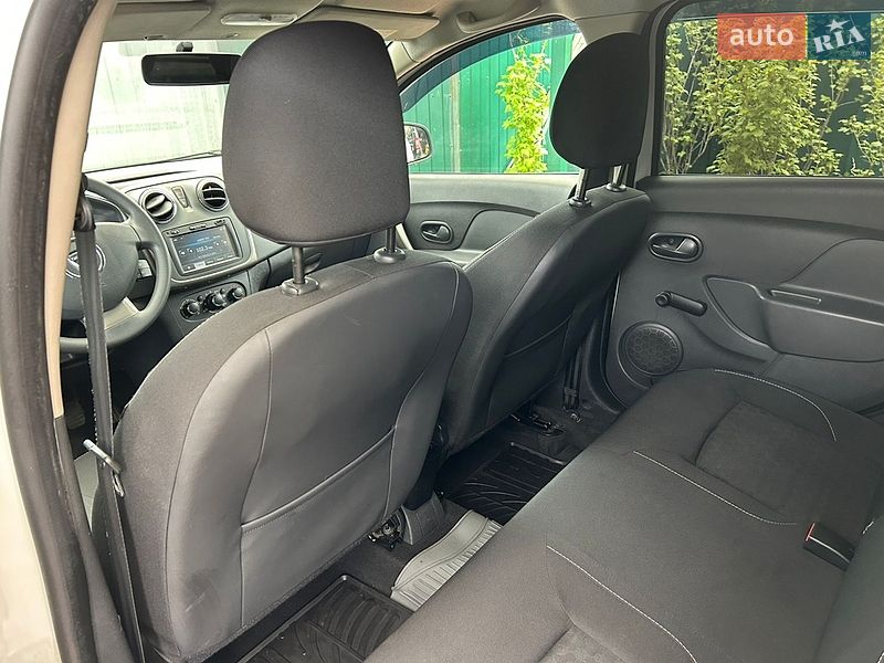 Седан Dacia Logan 2015 в Белой Церкви