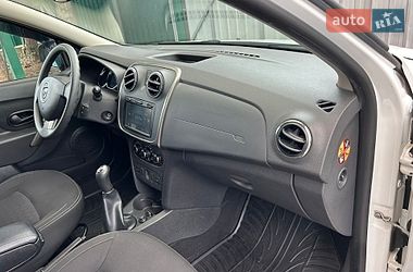 Седан Dacia Logan 2015 в Белой Церкви