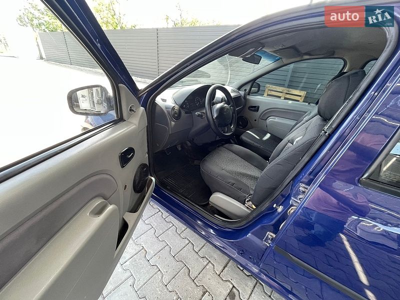 Седан Dacia Logan 2008 в Николаеве