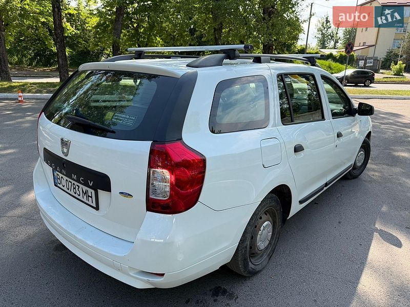 Седан Dacia Logan 2014 в Львове