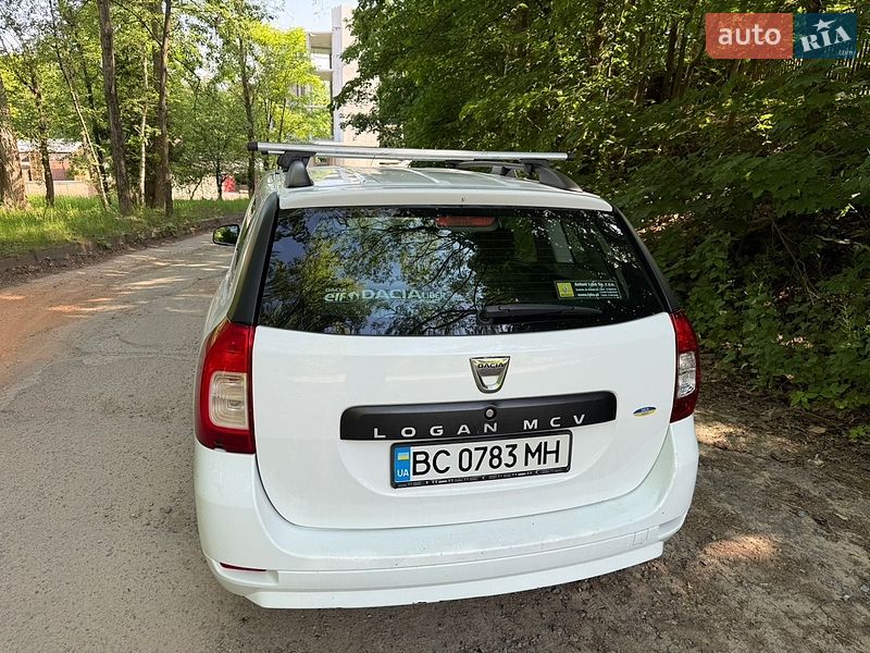 Седан Dacia Logan 2014 в Львове