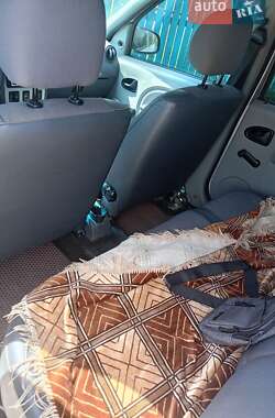 Седан Dacia Logan 2008 в Костопілі