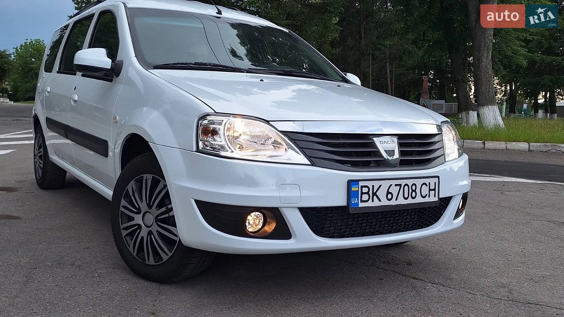 2011 Dacia Logan - мініатюра 9