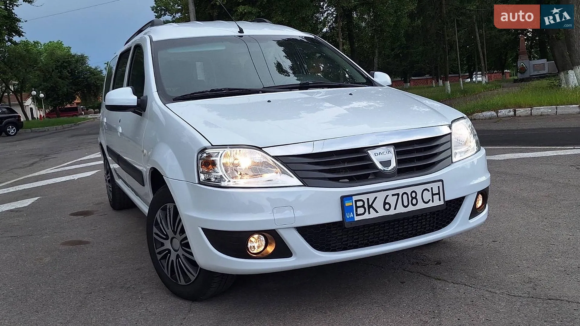 2011 Dacia Logan - мініатюра 11