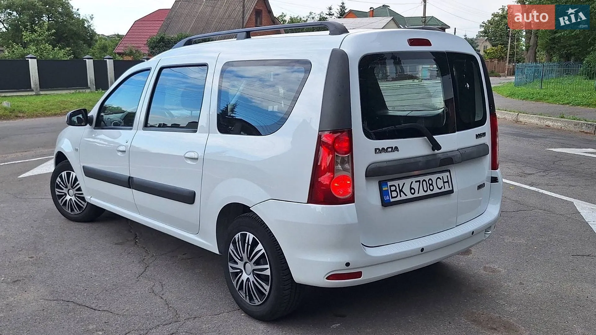 2011 Dacia Logan - мініатюра 28