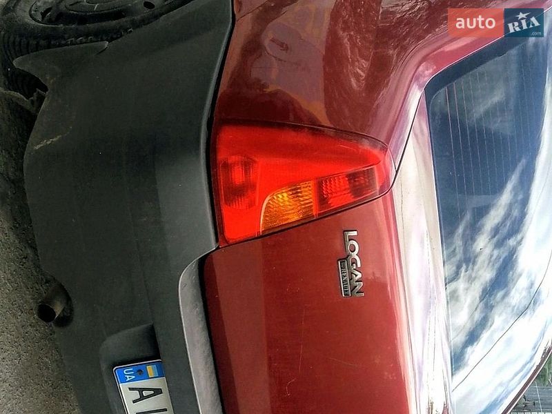Седан Dacia Logan 2006 в Обухове