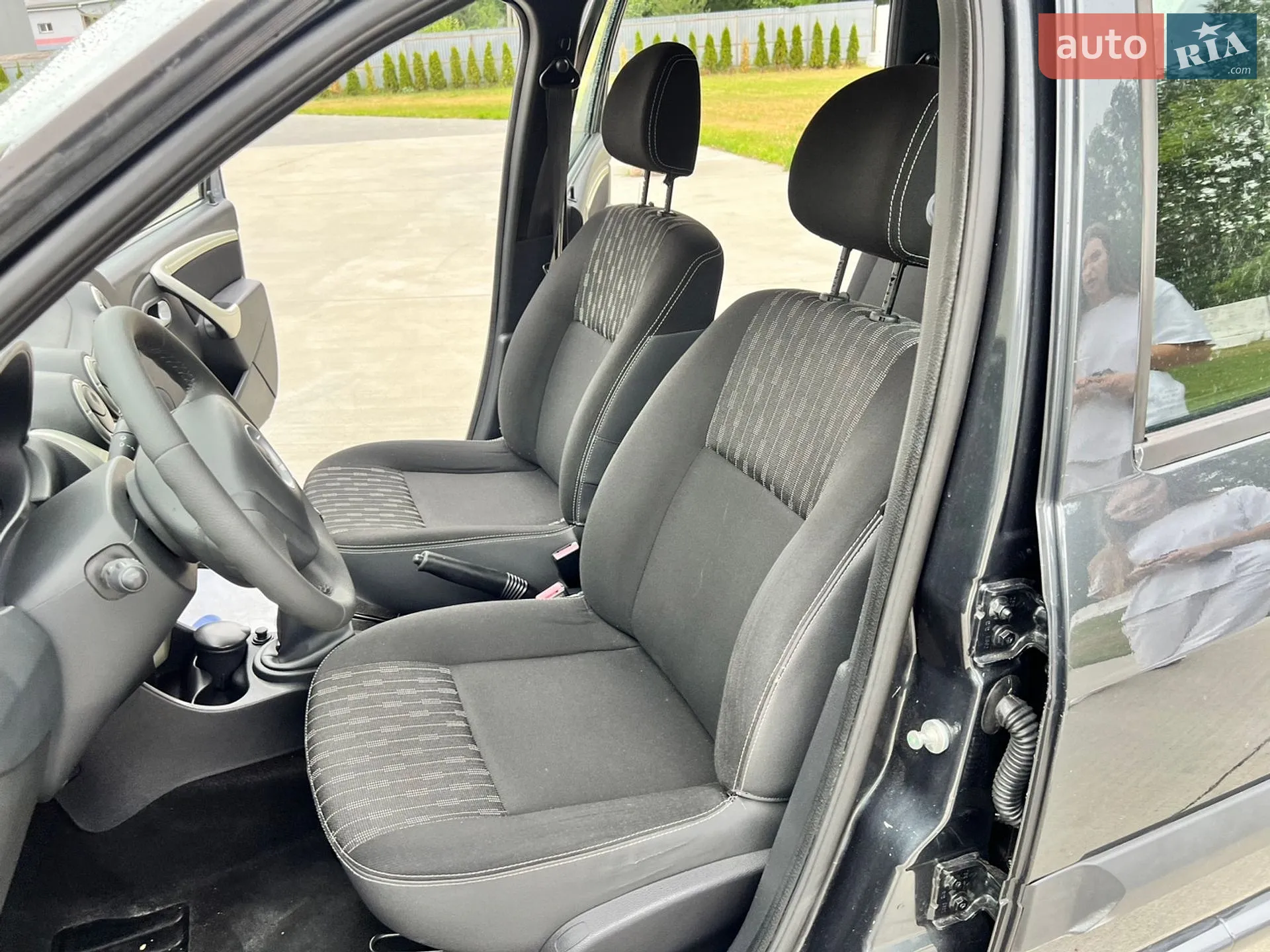 2012 Dacia Logan - мініатюра 13