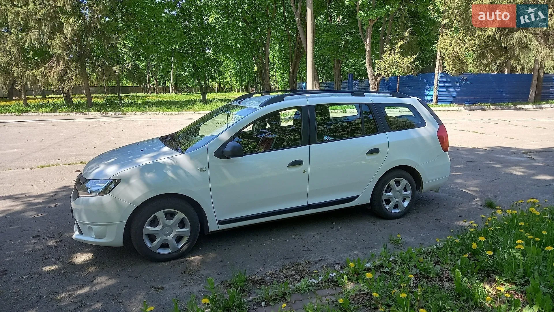 2015 Dacia Logan - мініатюра 2