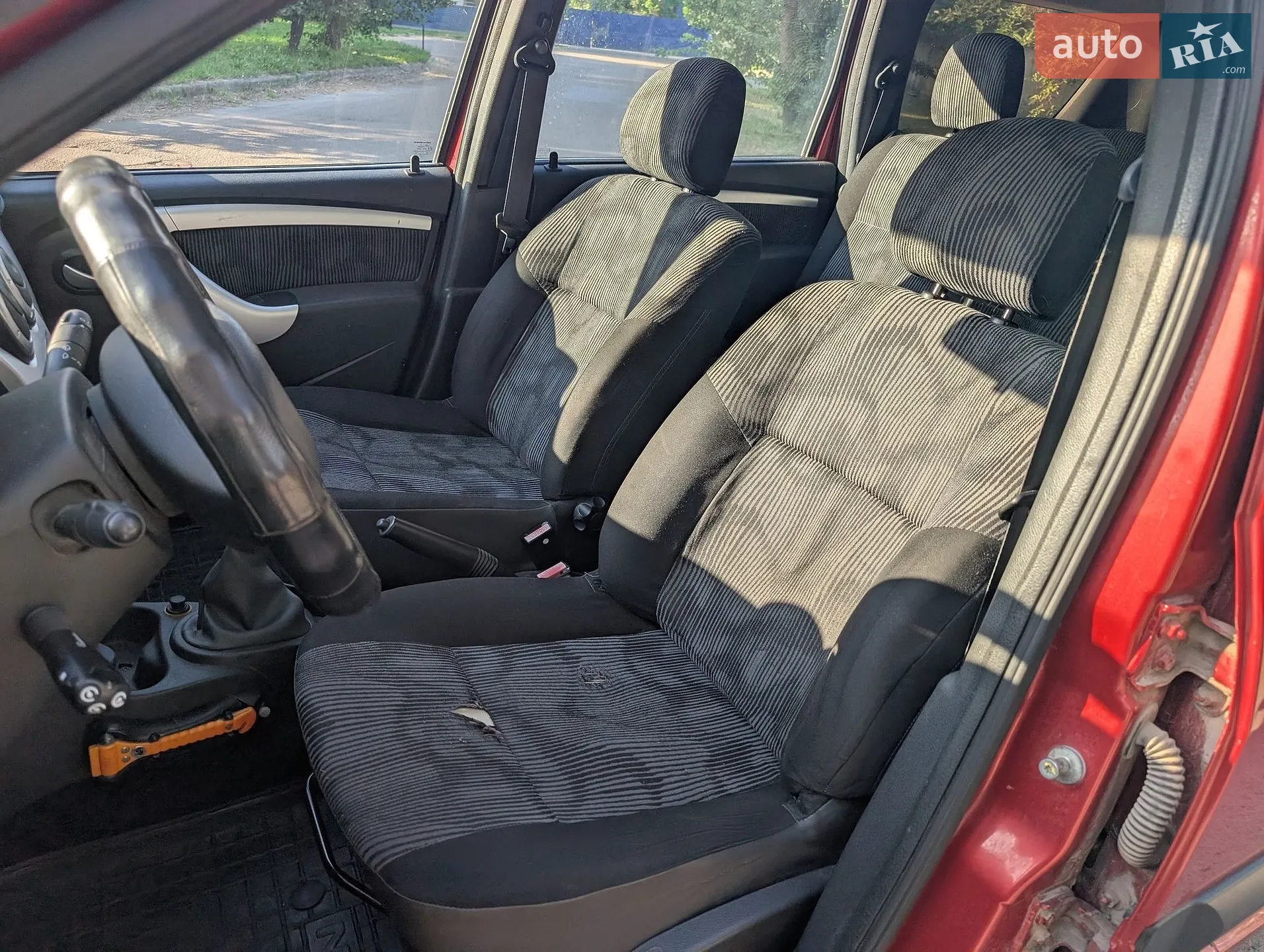 2010 Dacia Logan - мініатюра 6