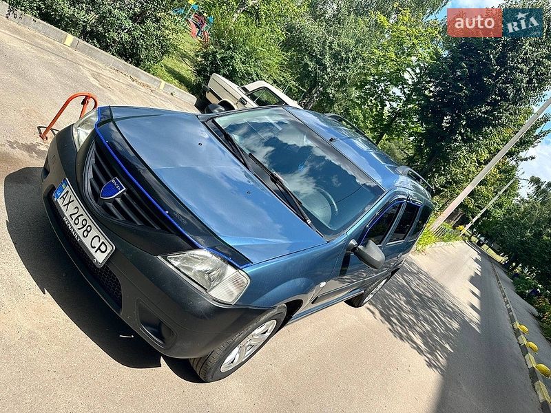 Седан Dacia Logan 2008 в Харкові