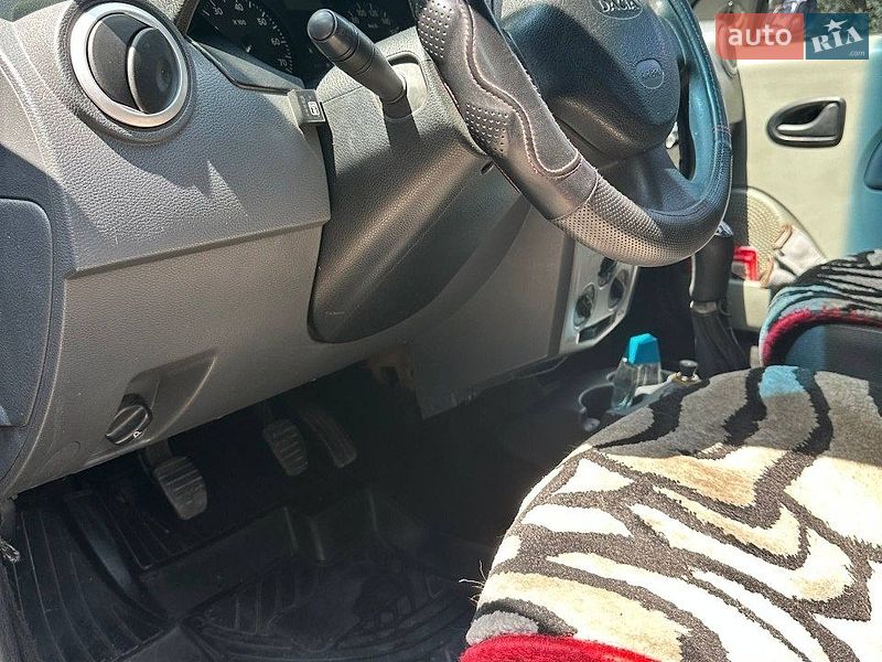Седан Dacia Logan 2008 в Харкові