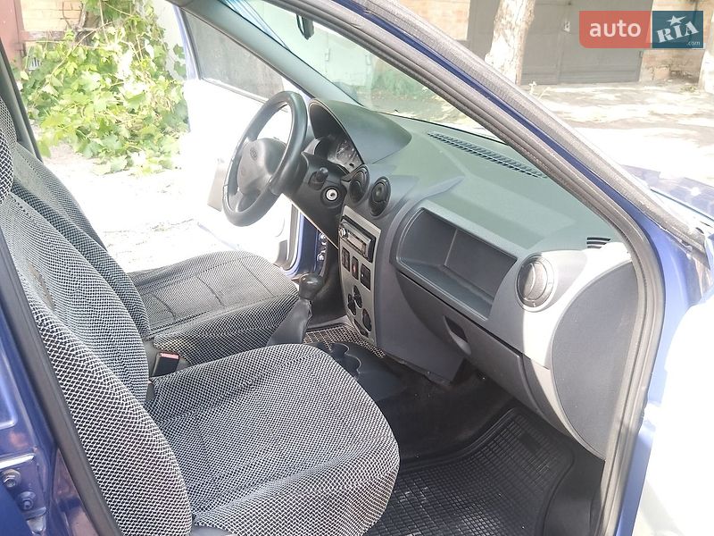 Седан Dacia Logan 2006 в Кропивницком фото 11 Седан Dacia Logan 2006 в Кропивницком