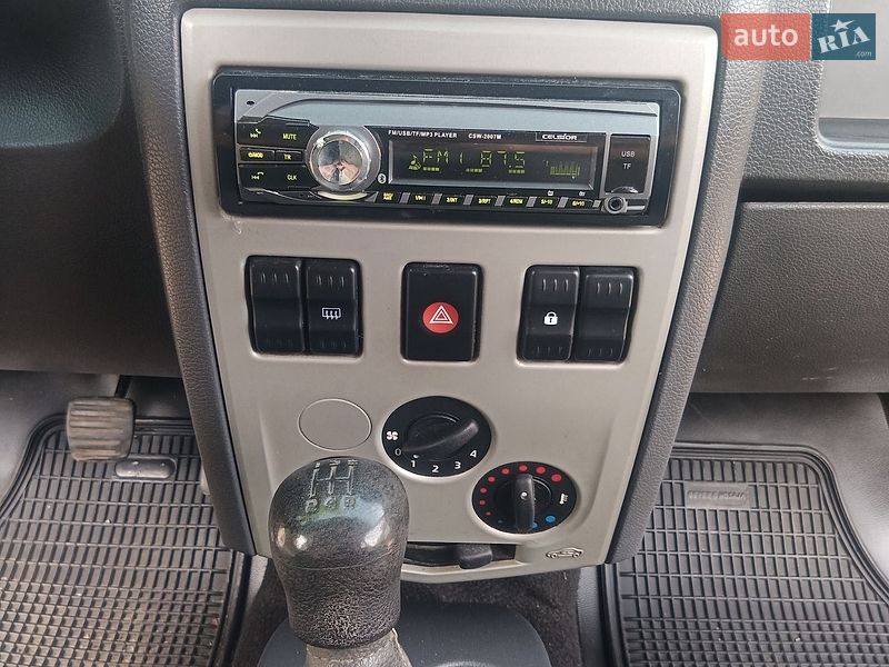 Седан Dacia Logan 2006 в Кропивницком фото 14 Седан Dacia Logan 2006 в Кропивницком