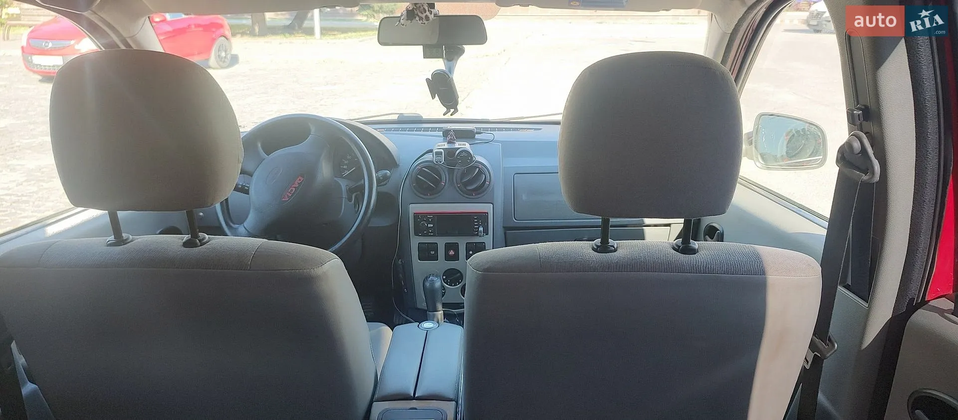 2010 Dacia Logan - мініатюра 17