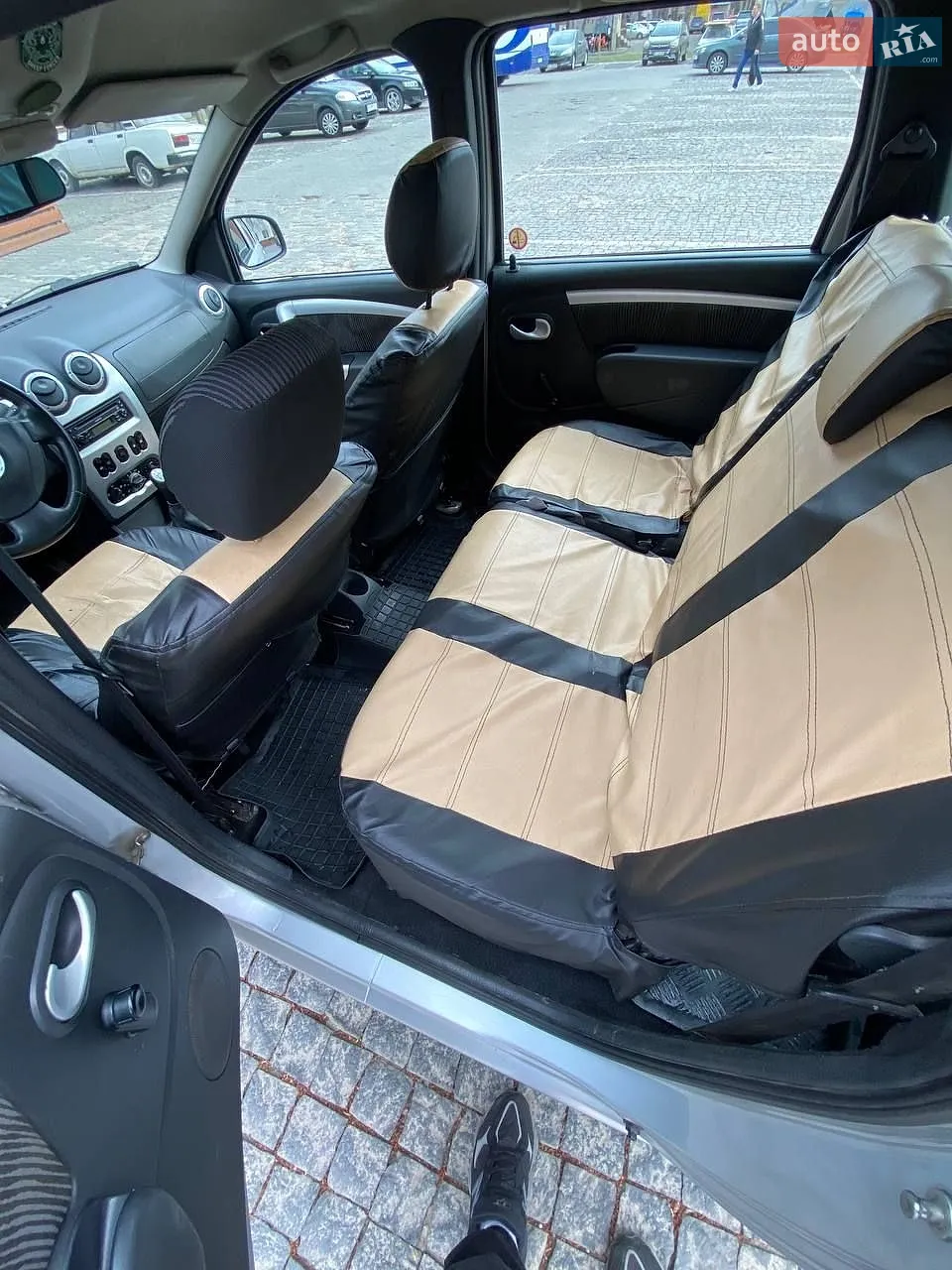 2011 Dacia Logan - мініатюра 4
