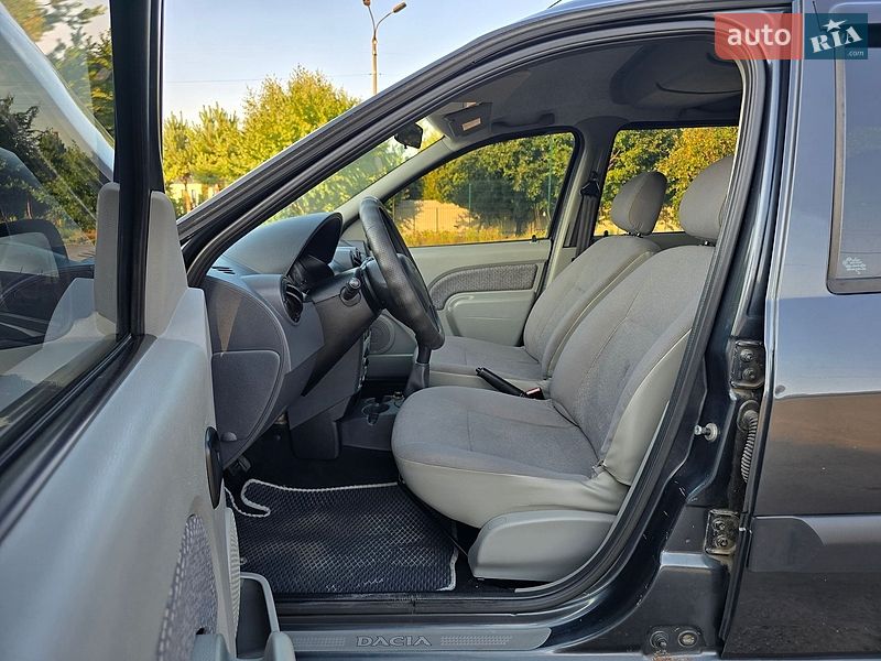 Седан Dacia Logan 2008 в Хмельницком