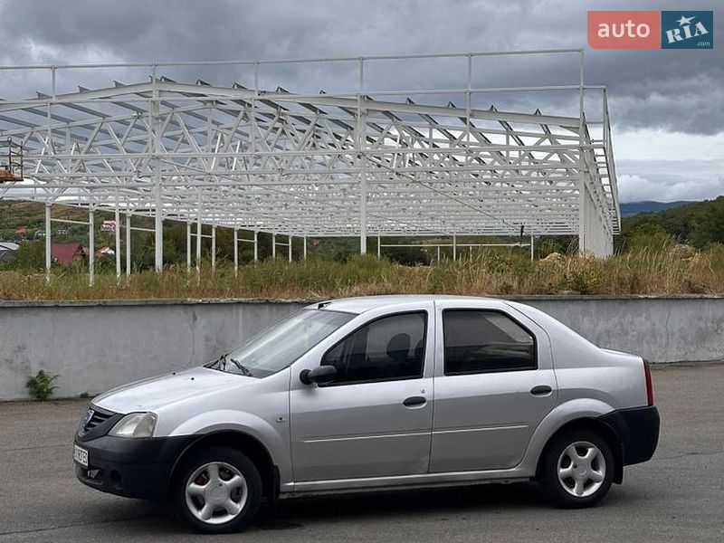 Седан Dacia Logan 2006 в Мукачево