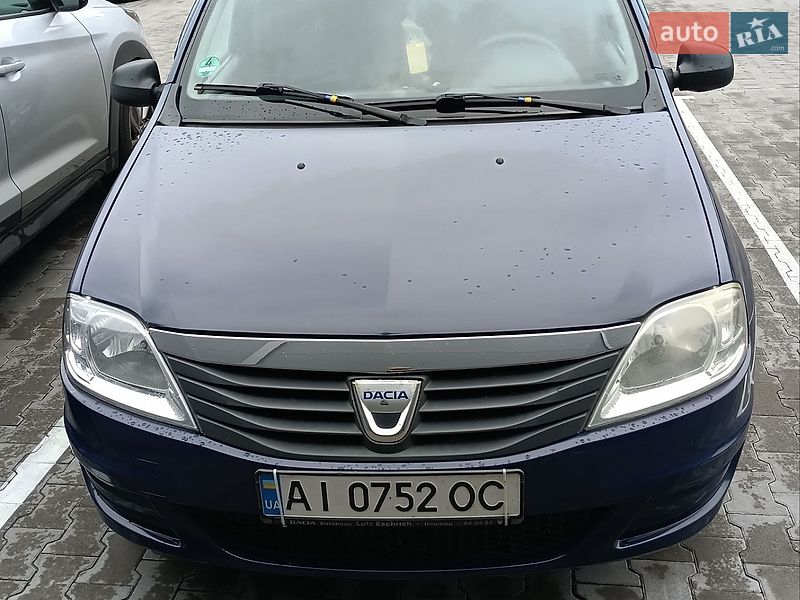 Седан Dacia Logan 2009 в Сквире