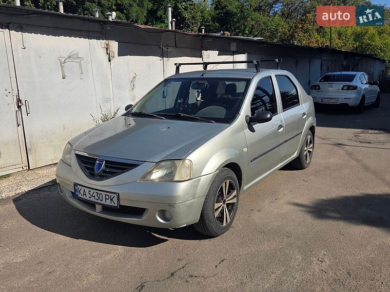 Седан Dacia Logan 2006 в Києві
