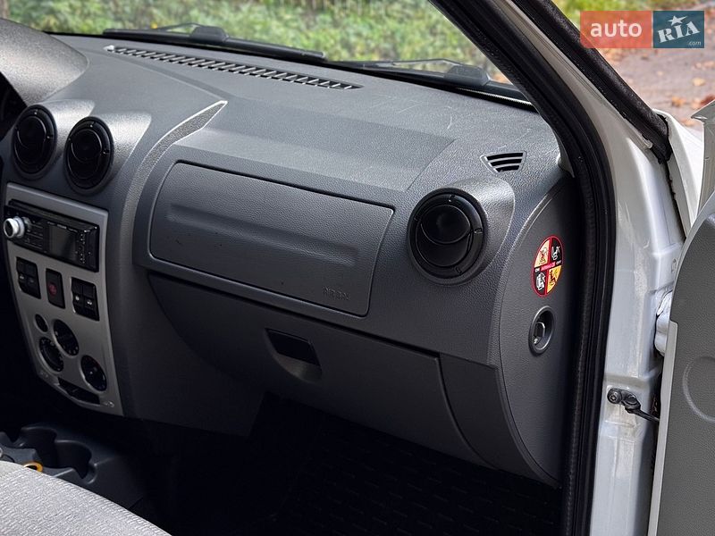 Седан Dacia Logan 2008 в Виннице фото 35 Седан Dacia Logan 2008 в Виннице