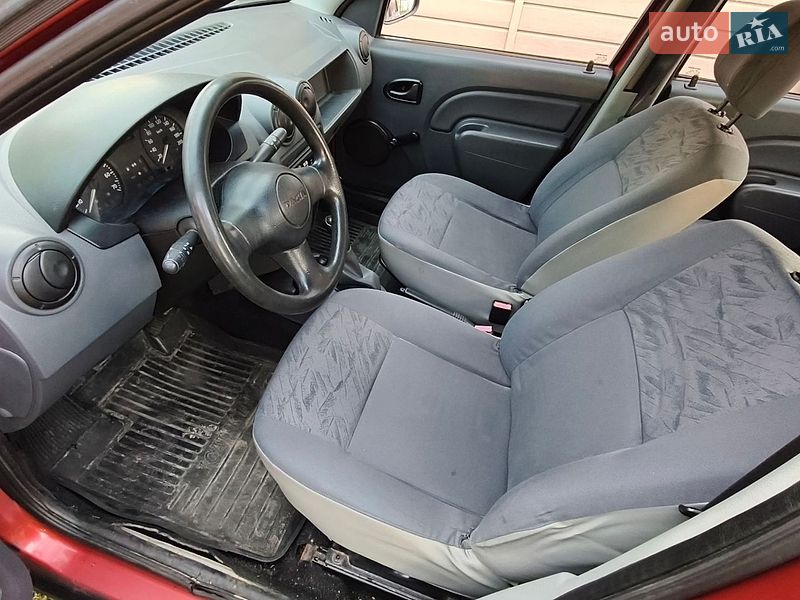 Седан Dacia Logan 2007 в Чернигове