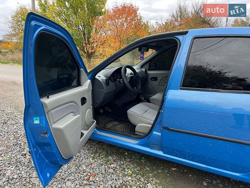 Седан Dacia Logan 2005 в Ізяславі фото 14 Седан Dacia Logan 2005 в Ізяславі