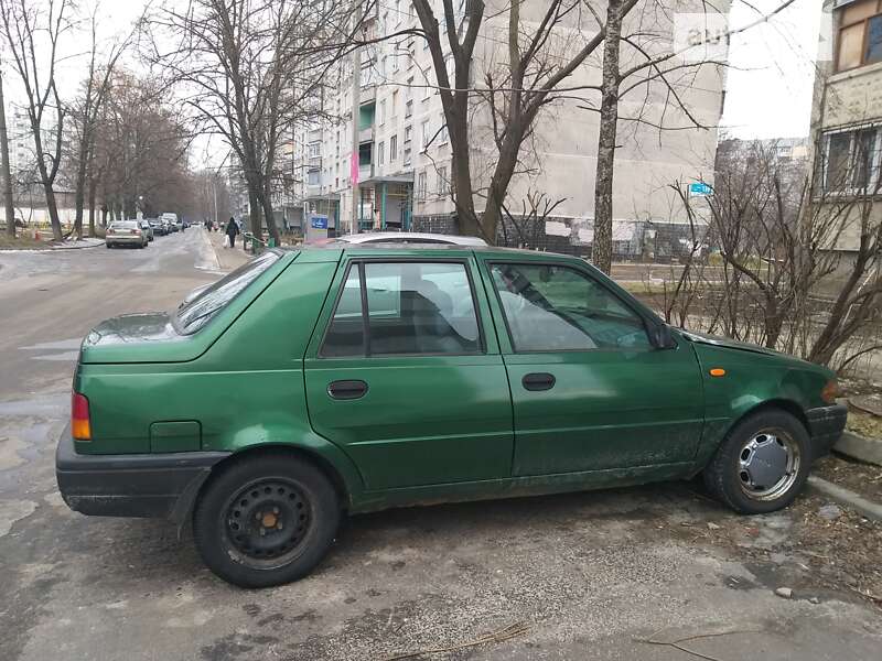 Седан Dacia Nova 2003 в Харькове