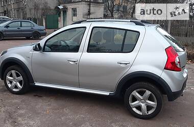 Хэтчбек Dacia Sandero StepWay 2011 в Чернигове