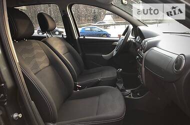 Позашляховик / Кросовер Dacia Sandero StepWay 2010 в 